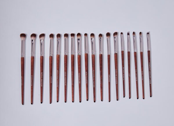 Wooden Handle Makeup Brushes